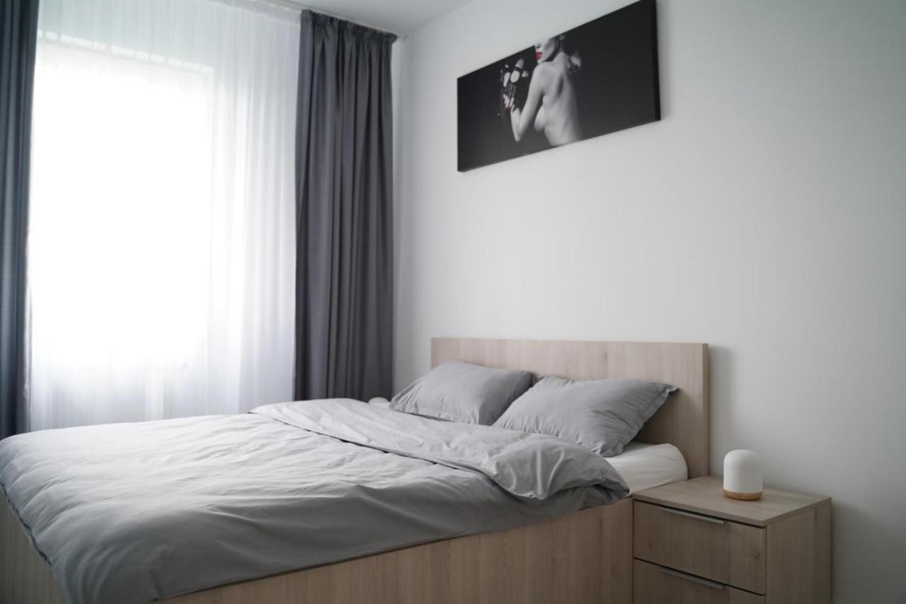 Silence Appartments Орадеа Екстериор снимка