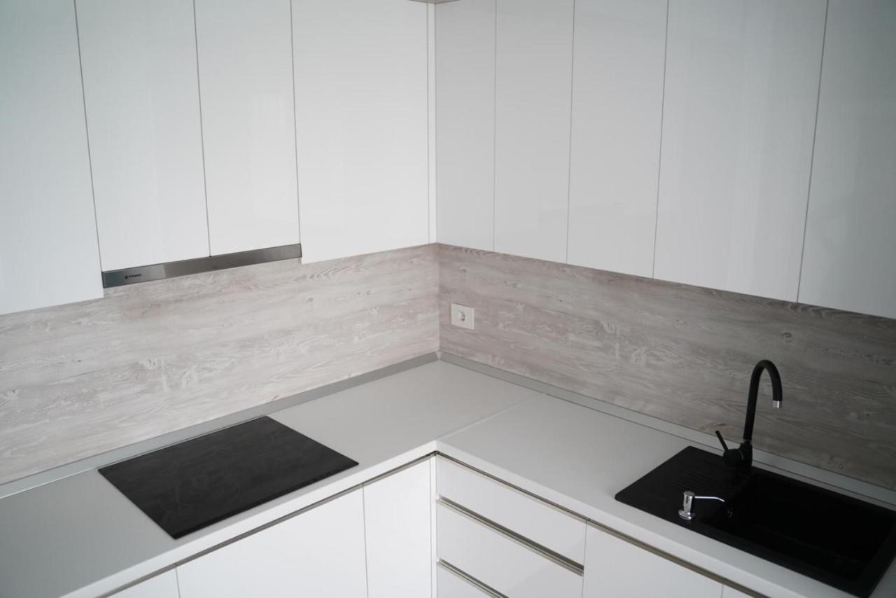 Silence Appartments Орадеа Екстериор снимка