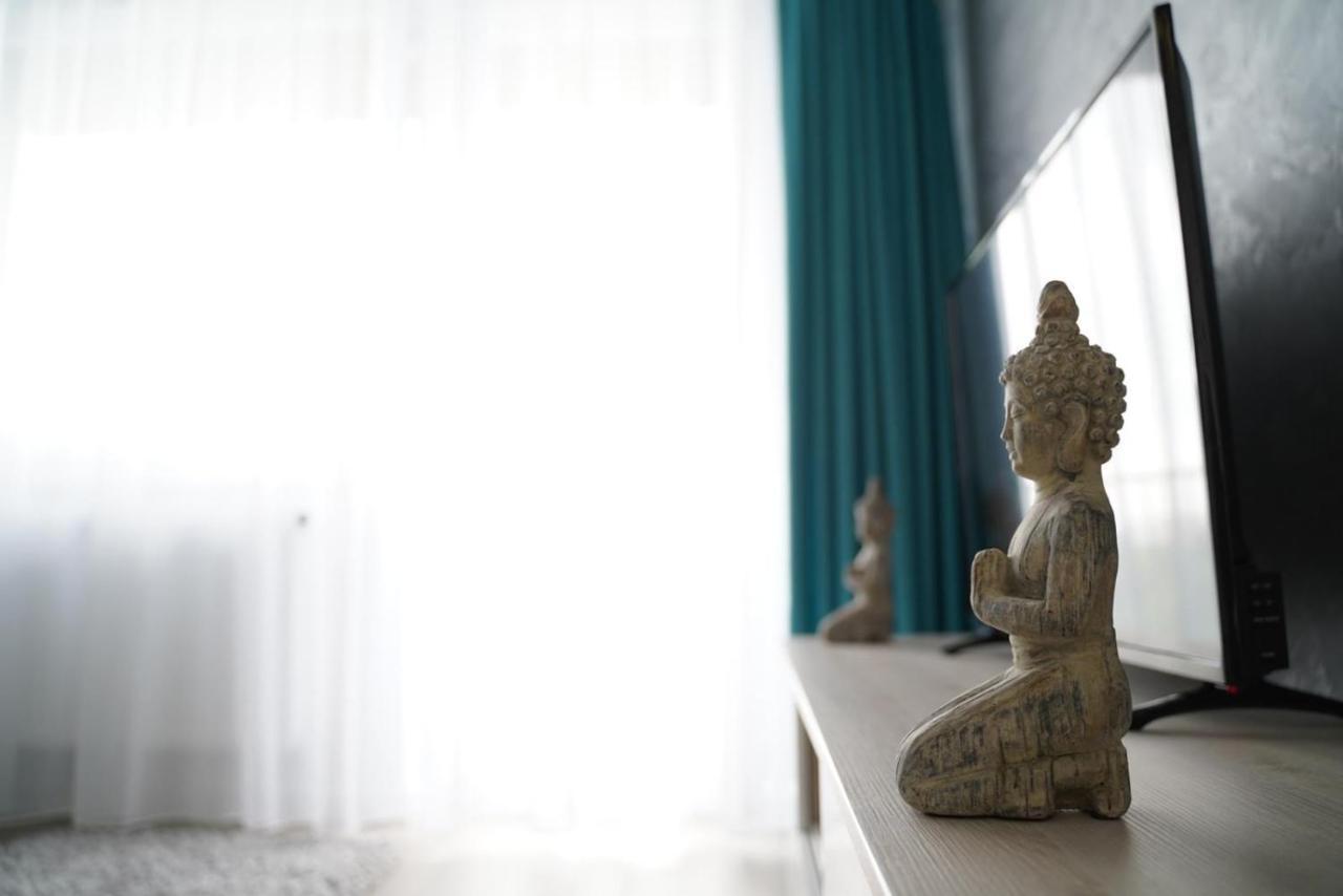 Silence Appartments Орадеа Екстериор снимка